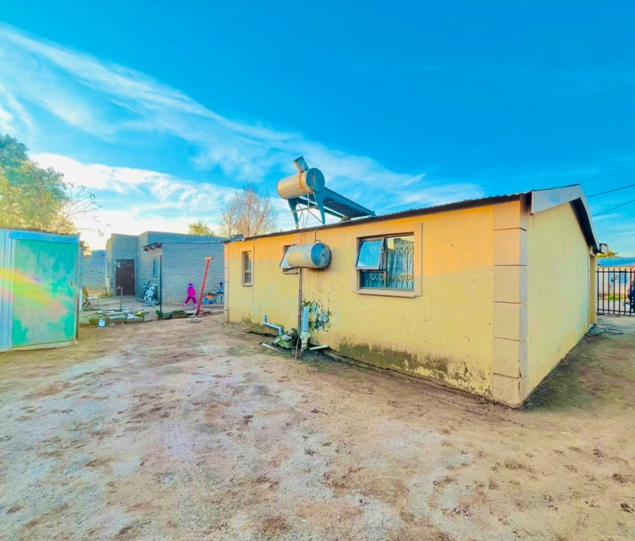 2 Bedroom Property for Sale in Bloemside 3 Free State